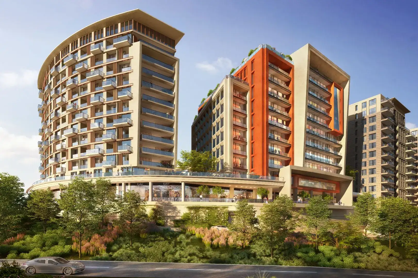 COMPLEX UNDER CONSTRUCTION IN THE HEART OF ISTANBUL