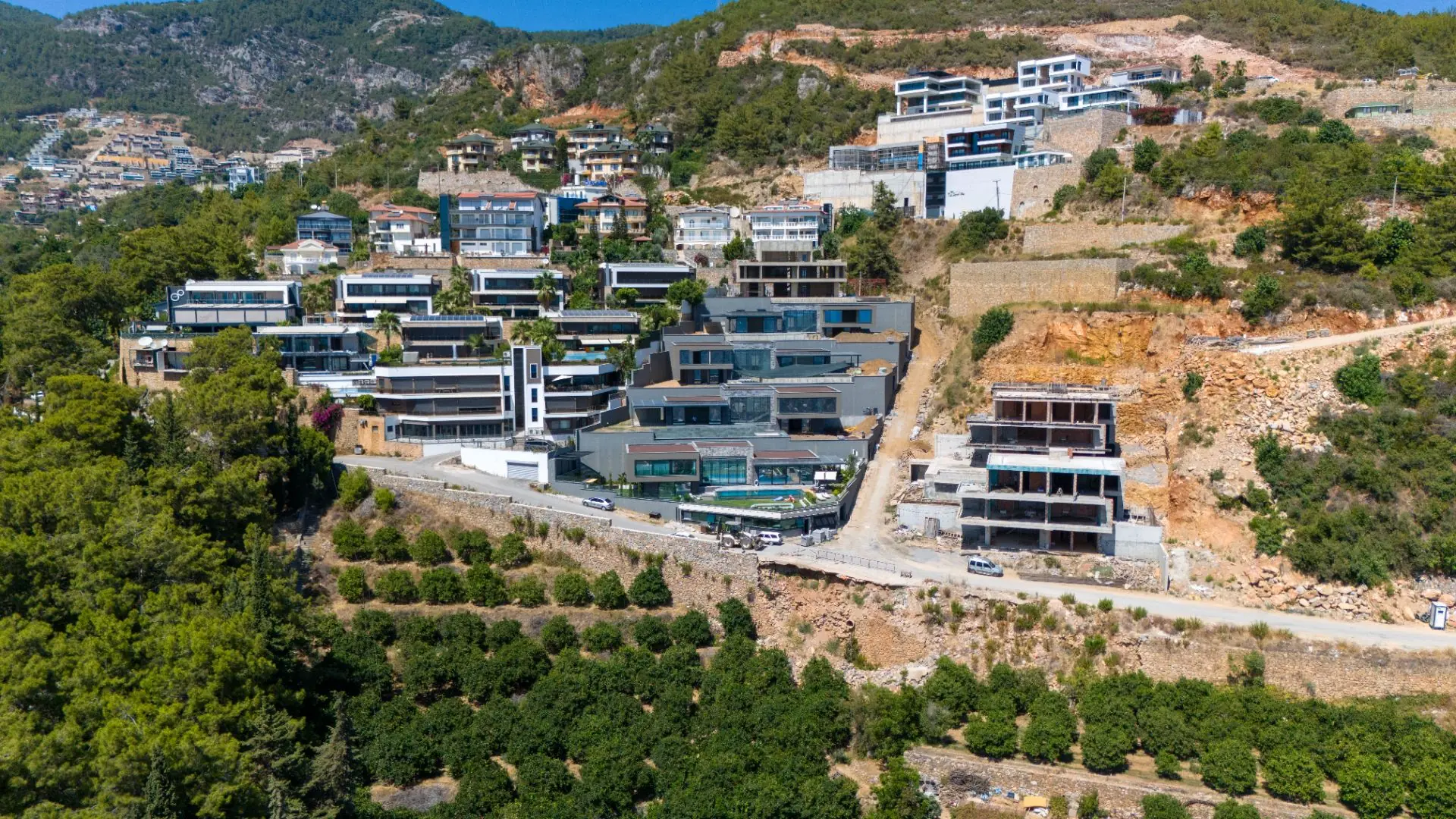 PROJECT OF PREMIUM CLASS VILLAS IN COMPLETION STAGE
