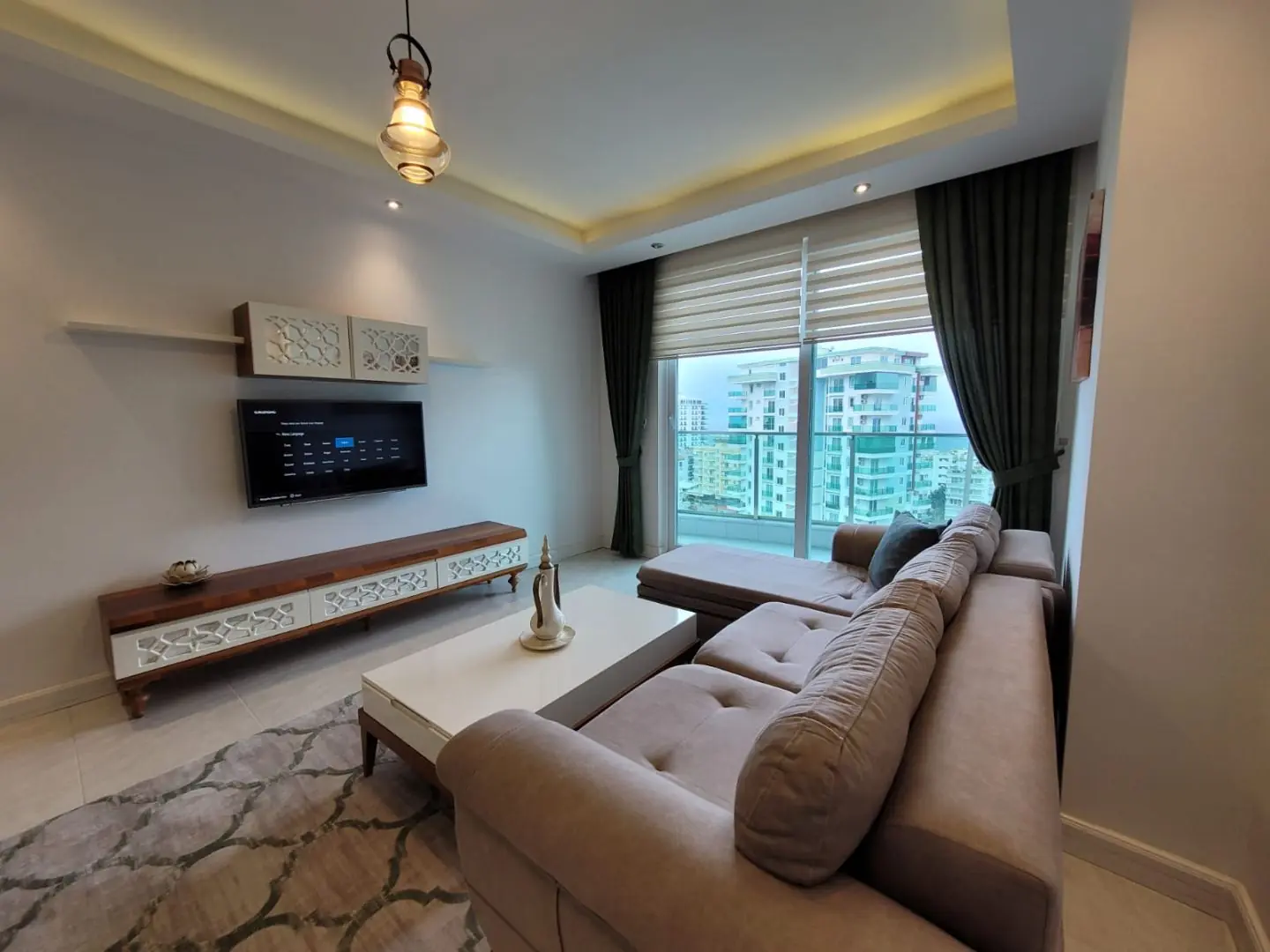 APARTMENTS IN ALANYA IN THE CENTER OF MAHMUTLAR