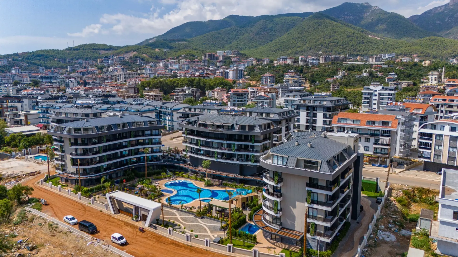 RESIDENTIAL COMPLEX UNDER CONSTRUCTION IN OBA DISTRICT
