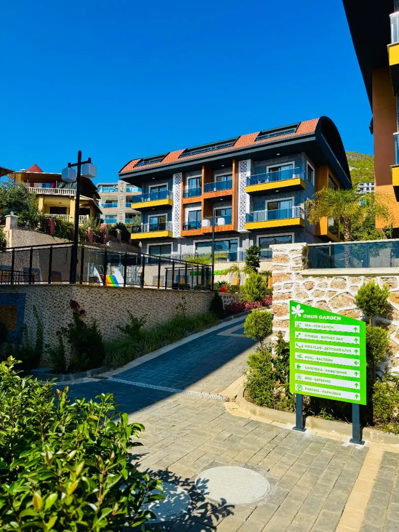 CLUB COMPLEX UNDER CONSTRUCTION IN THE CENTER OF ALANYA