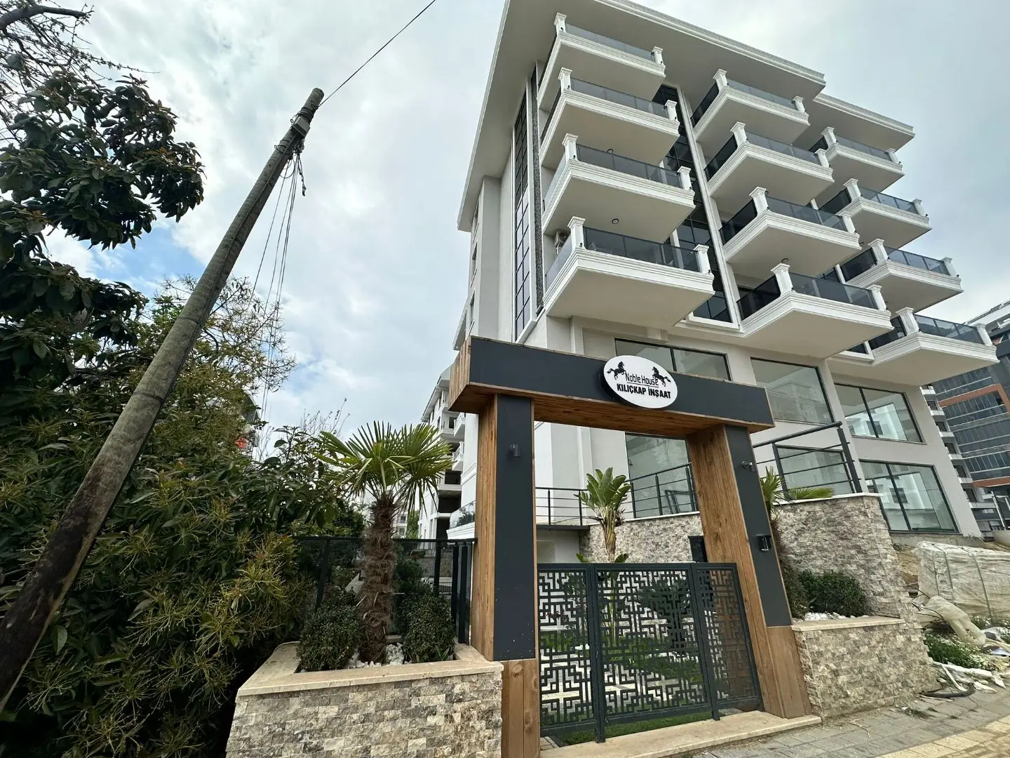 NEW 7 STOREY COMPLEX IN MAHMUTLAR