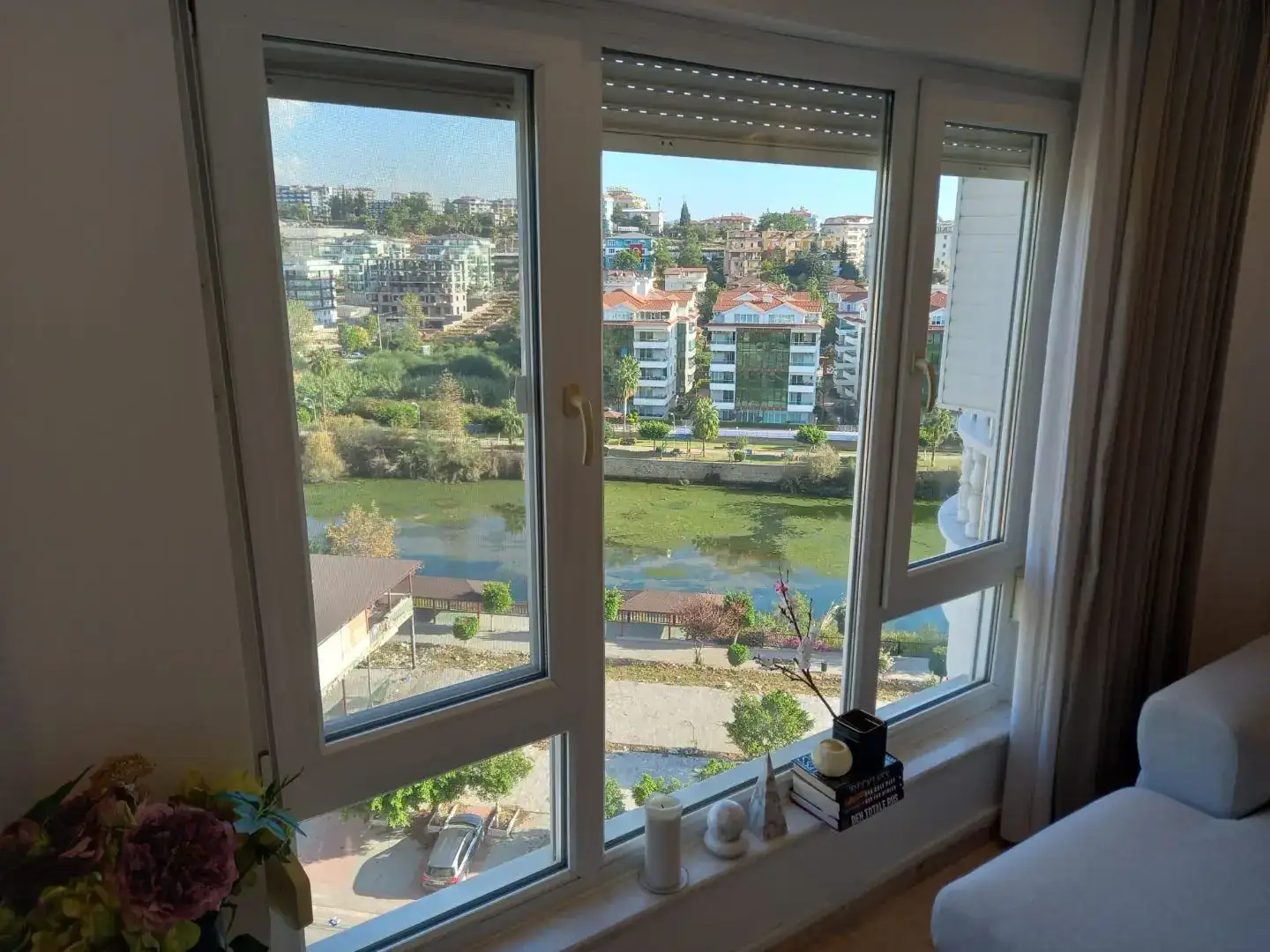 2+1 FULLY FURNISHED WITH ACTIVITIES FLAT FOR SALE IN TOSMUR 