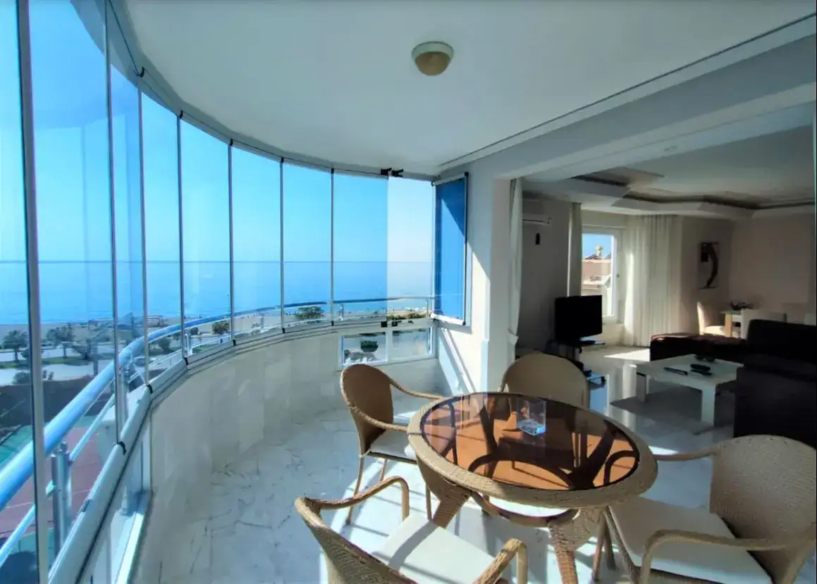 2+1 FULLY FURNISHED SEAFRONT APARTMENT FOR SALE IN TOSMUR-ALAMYA