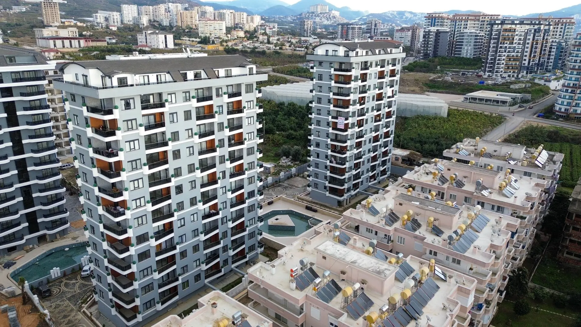 NEW INVESTMENT PROJECT IN THE CENTER OF MAHMUTLAR