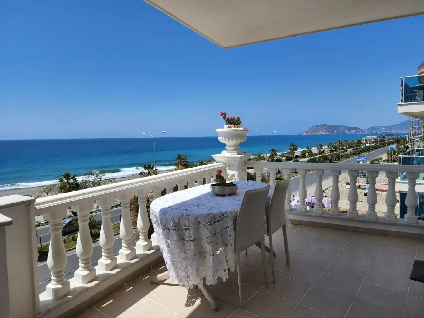 FULLY FURNISHED 3+1 FLAT FOR SALE WITH FULL SEA VIEW IN KESTEL-ALANYA