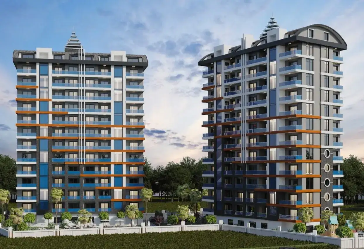 COMPLEX UNDER CONSTRUCTION IN THE POPULAR DISTRICT OF MAHMUTLAR