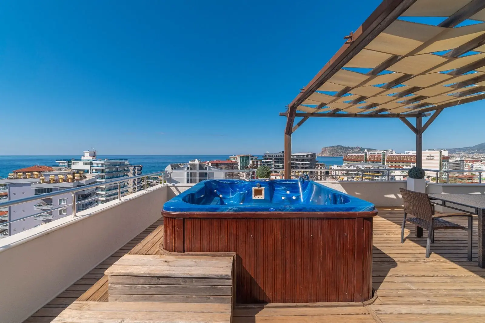 4+1 DPX APARTMENT IN OBA WITH FULL CASTLE VIEW AND ALANYA VIEW €675,0