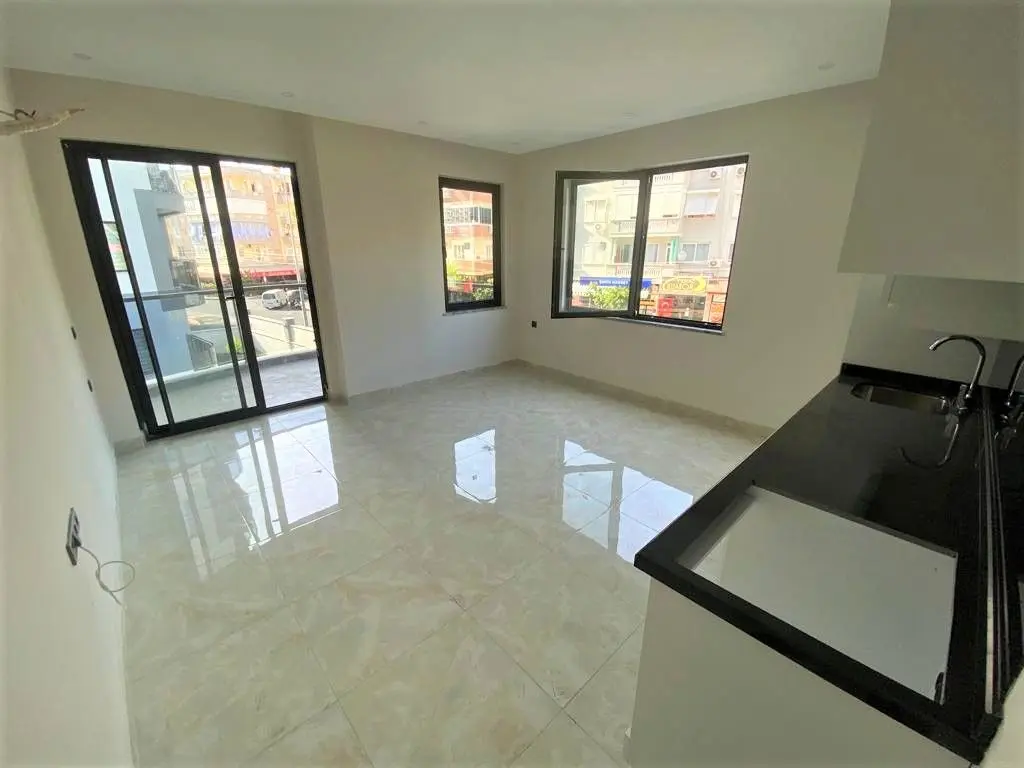 2+1 FLAT FOR SALE 500 M FROM ALANYA CLEOPATRA BEACH