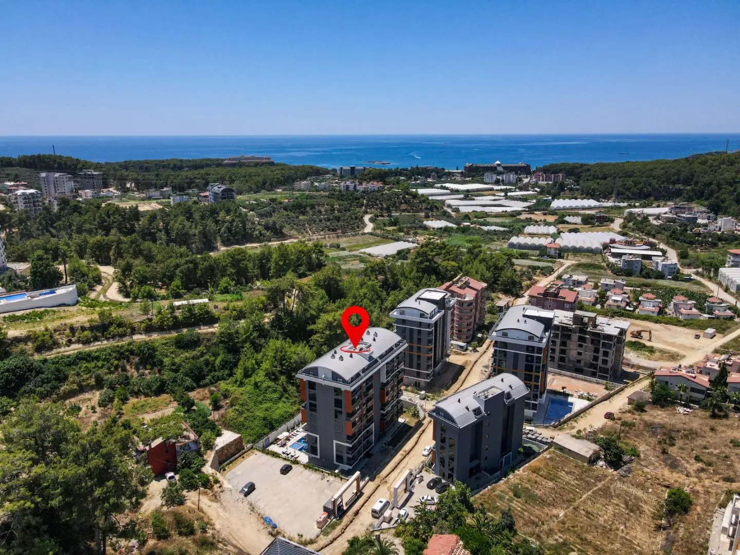 1+1 FLAT IN A COMPLEX WITH ACTIVITIES FOR SALE IN AVSALLAR ALANYA