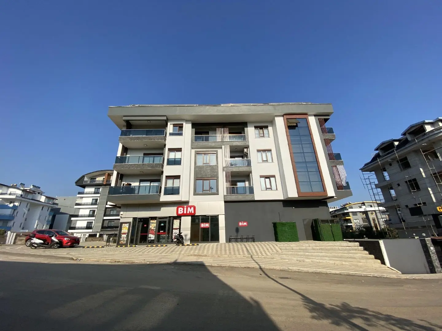 2+1 FLAT WITH SEPARATE KITCHEN IN A NEW BUILDING FOR SALE IN OBA