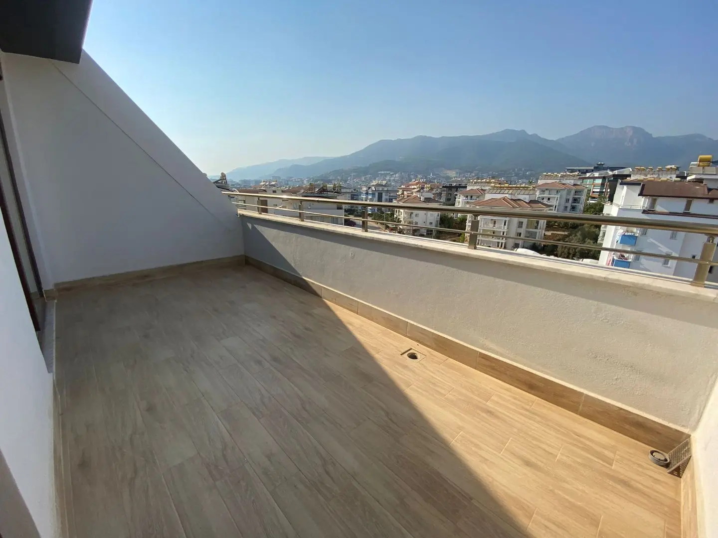 2+1 FLAT WITH CITY VIEW FOR SALE IN ALANYA OBA