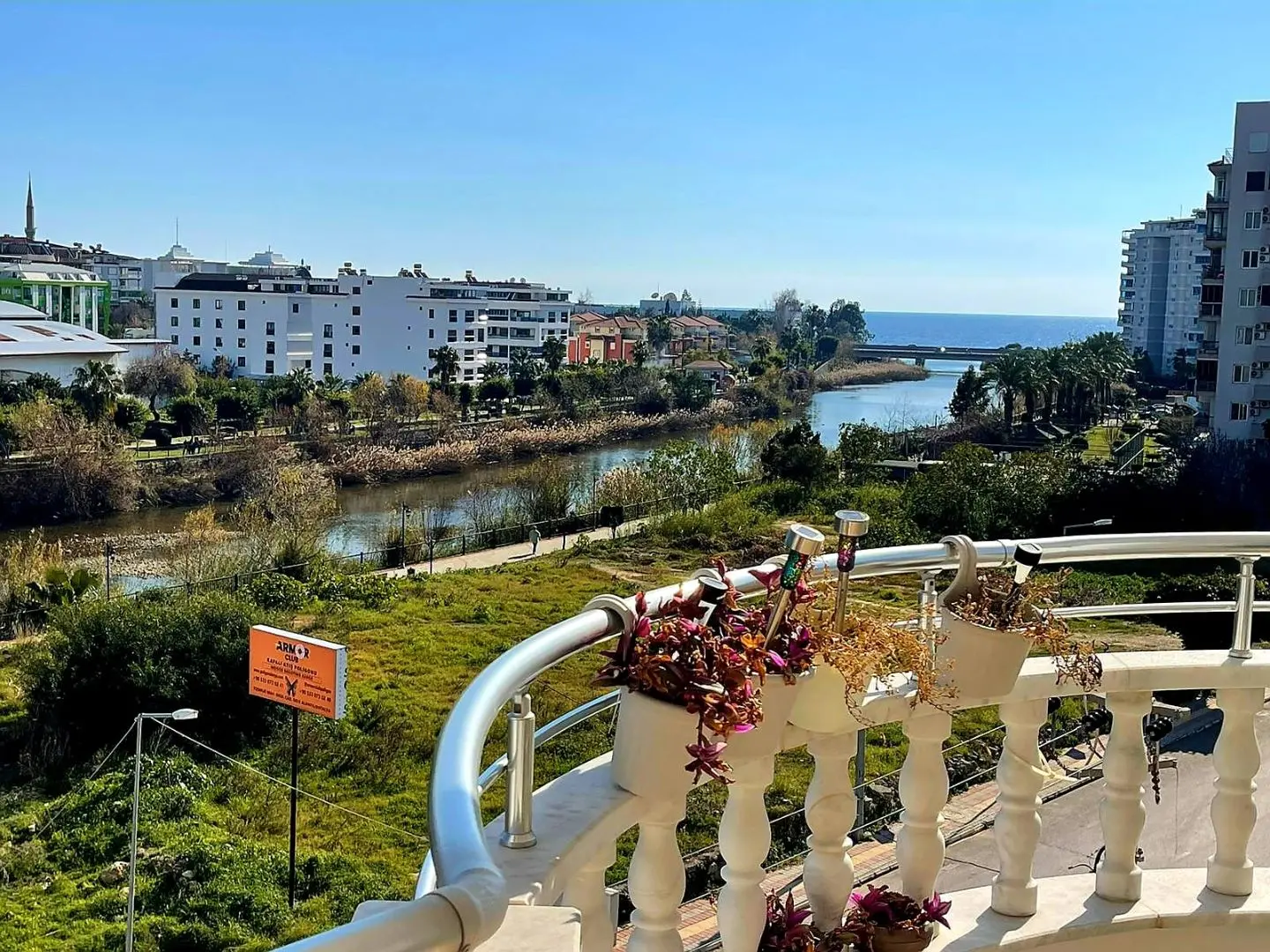 2+1 FURNISHED FLAT WITH SEA VIEW FOR SALE IN TOSMUR, ALANYA