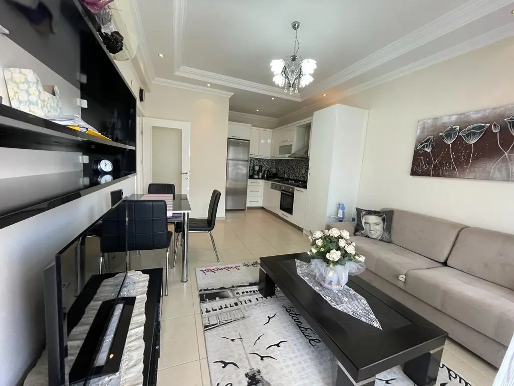 FURNISHED APARTMENT 1+1 IN THE CENTER OF ALANYA 200 M FROM THE SEA
