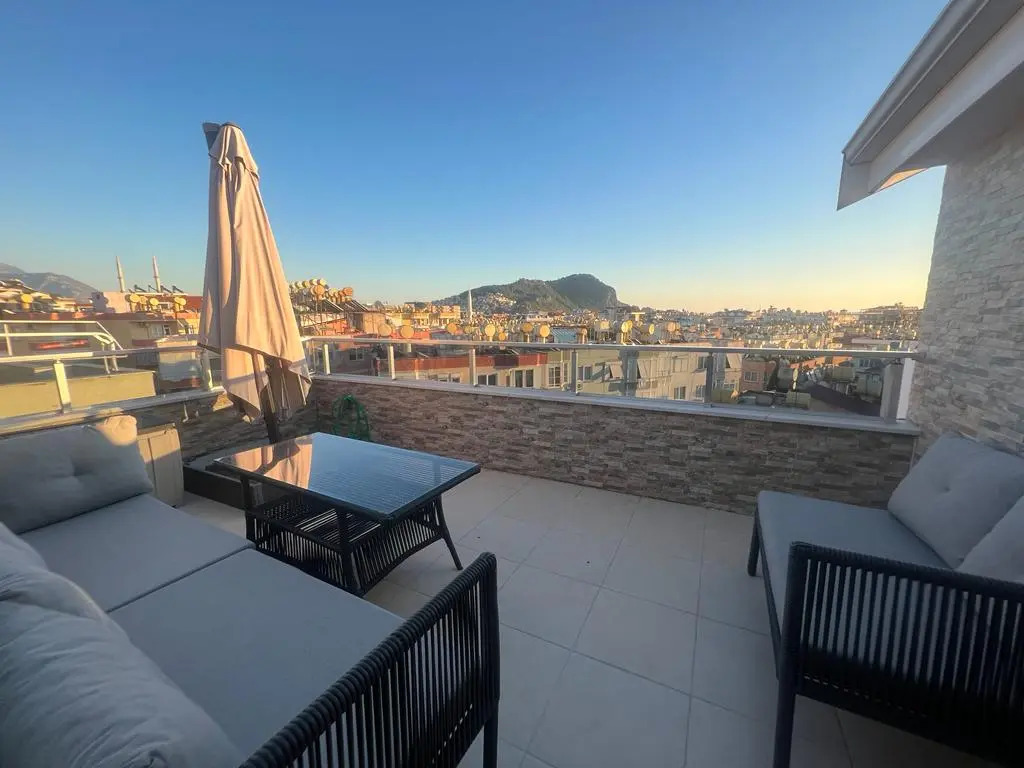 3+1 FURNISHED APARTMENT IN A COMPLEX WITH AMENITIES IN ALANYA