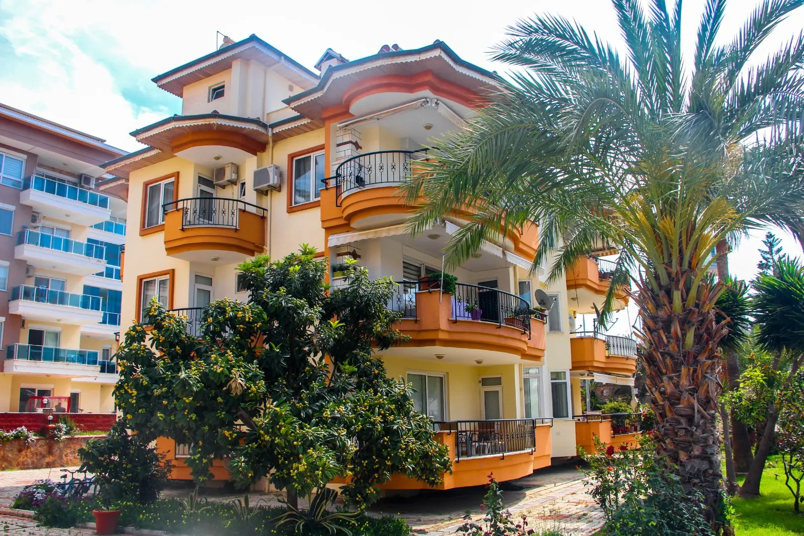 300M FROM THE SEA 2+1 FLAT (90M2) IN KESTEL - ALANYA