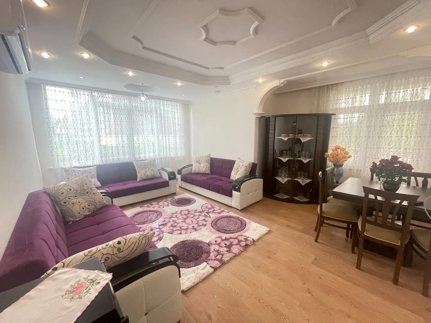 FURNISHED APARTMENT 3+1 ON CLEOPATRA