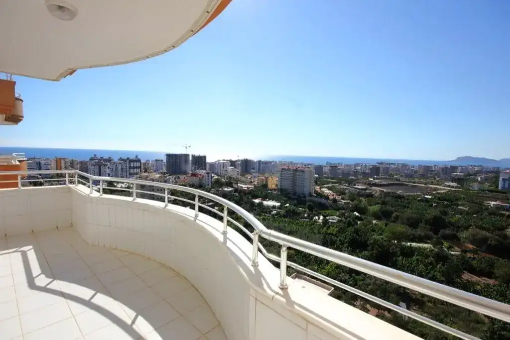 2+1 FLAT FOR SALE İN MAHMUTLAR 
