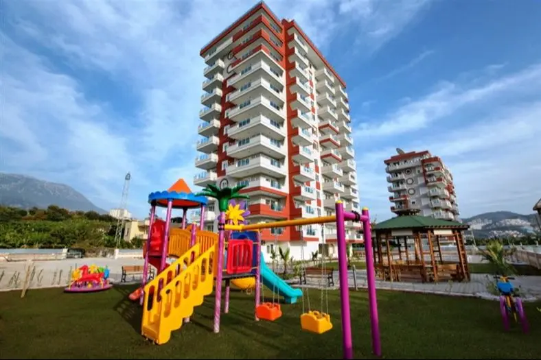FURNISHED 2+1 FLAT IN MAHMUTLAR 105 M²
