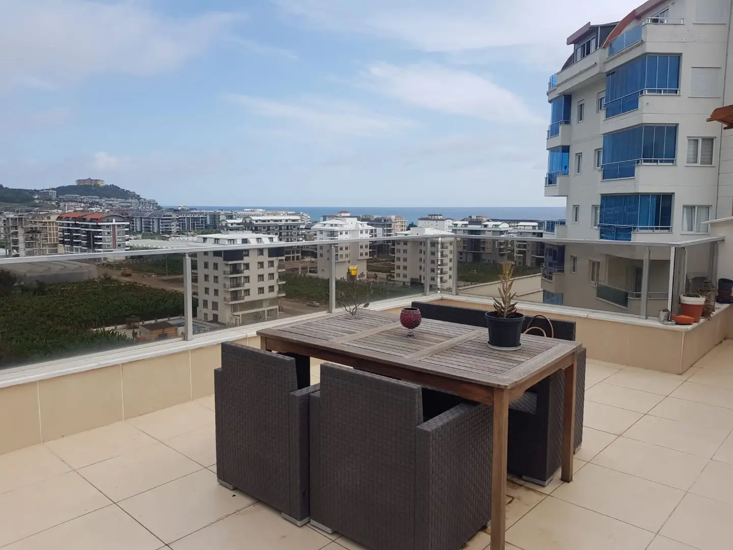 4+1 APARTMENT (244M²) WITH SEA VIEW IN MAHMUTLAR-ALANYA