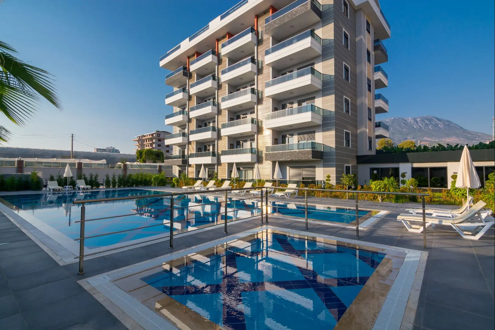 300M FROM THE SEA FURNISHED 1+1 FLAT IN KARGICAK-ALANYA