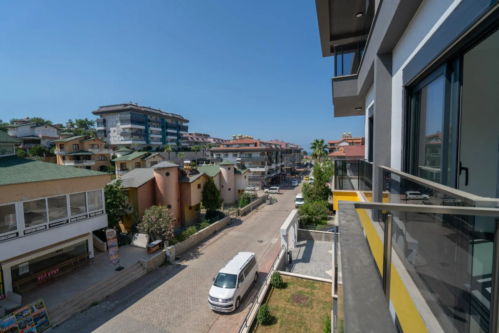 EMPTY 1+1 APARTMENT IN A NEWLY BUILT BUILDING IN KESTEL-ALANYA