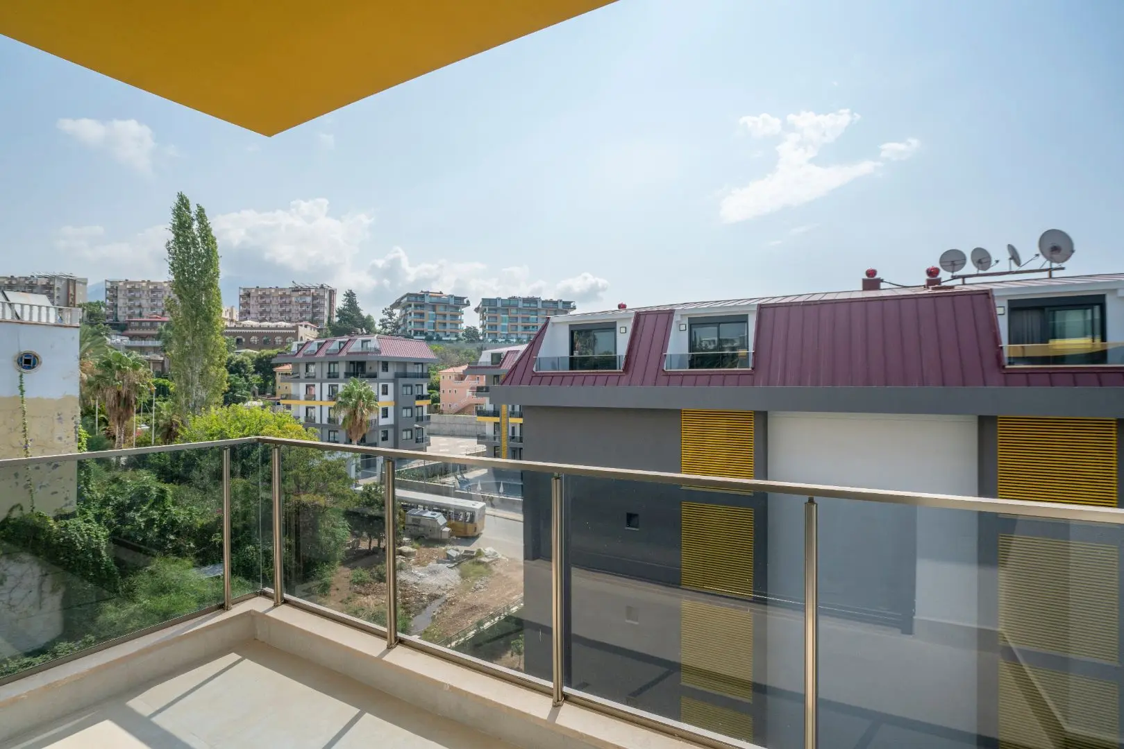 EMPTY 1+1 APARTMENT FOR SALE IN KESTEL-ALANYA