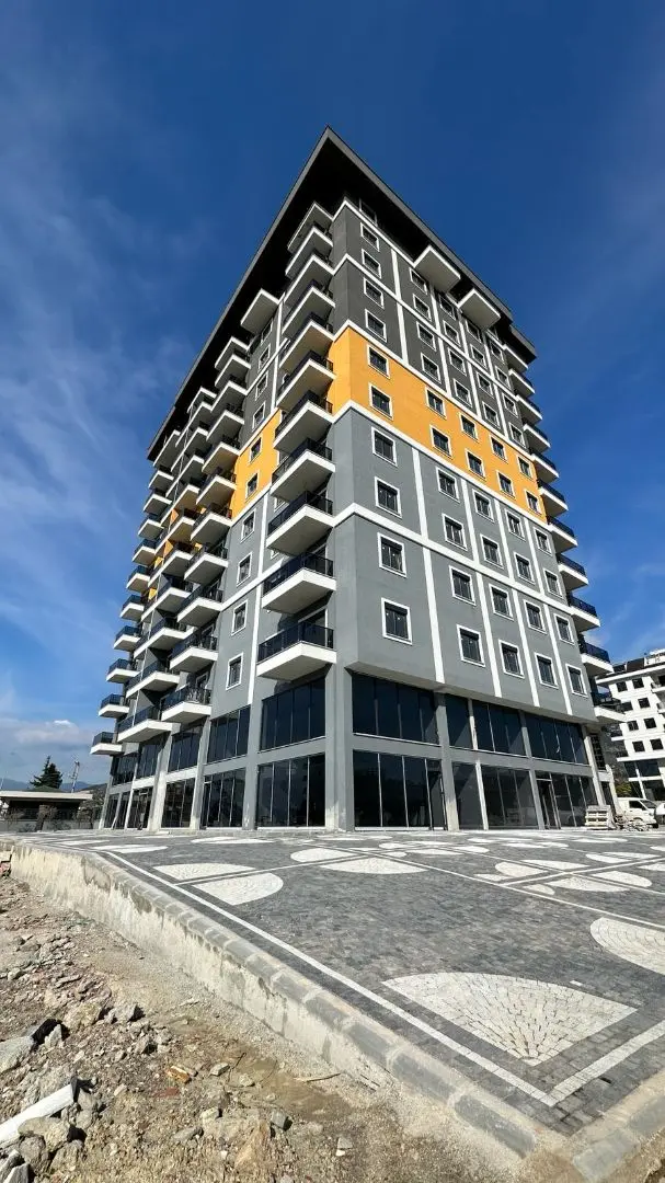 NEW 1+1 FLAT IN A NEWLY BUILT COMPLEX IN MAHMUTLAR-ALANYA