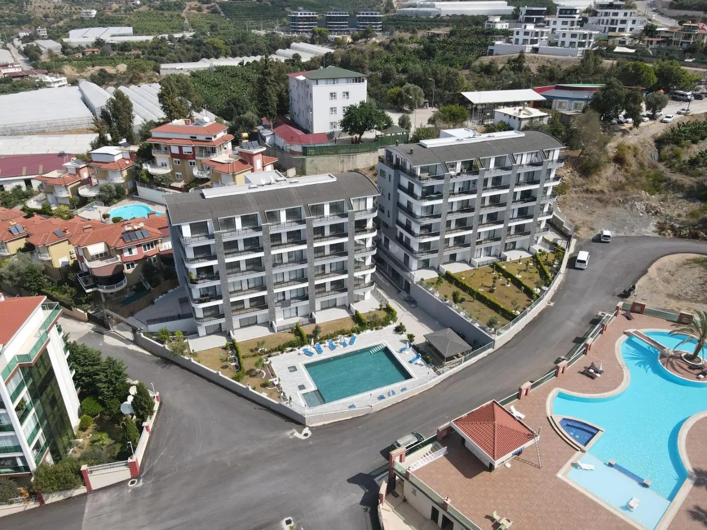 COMPLEX UNDER CONSTRUCTION IN ALANYA IN KARGICAK