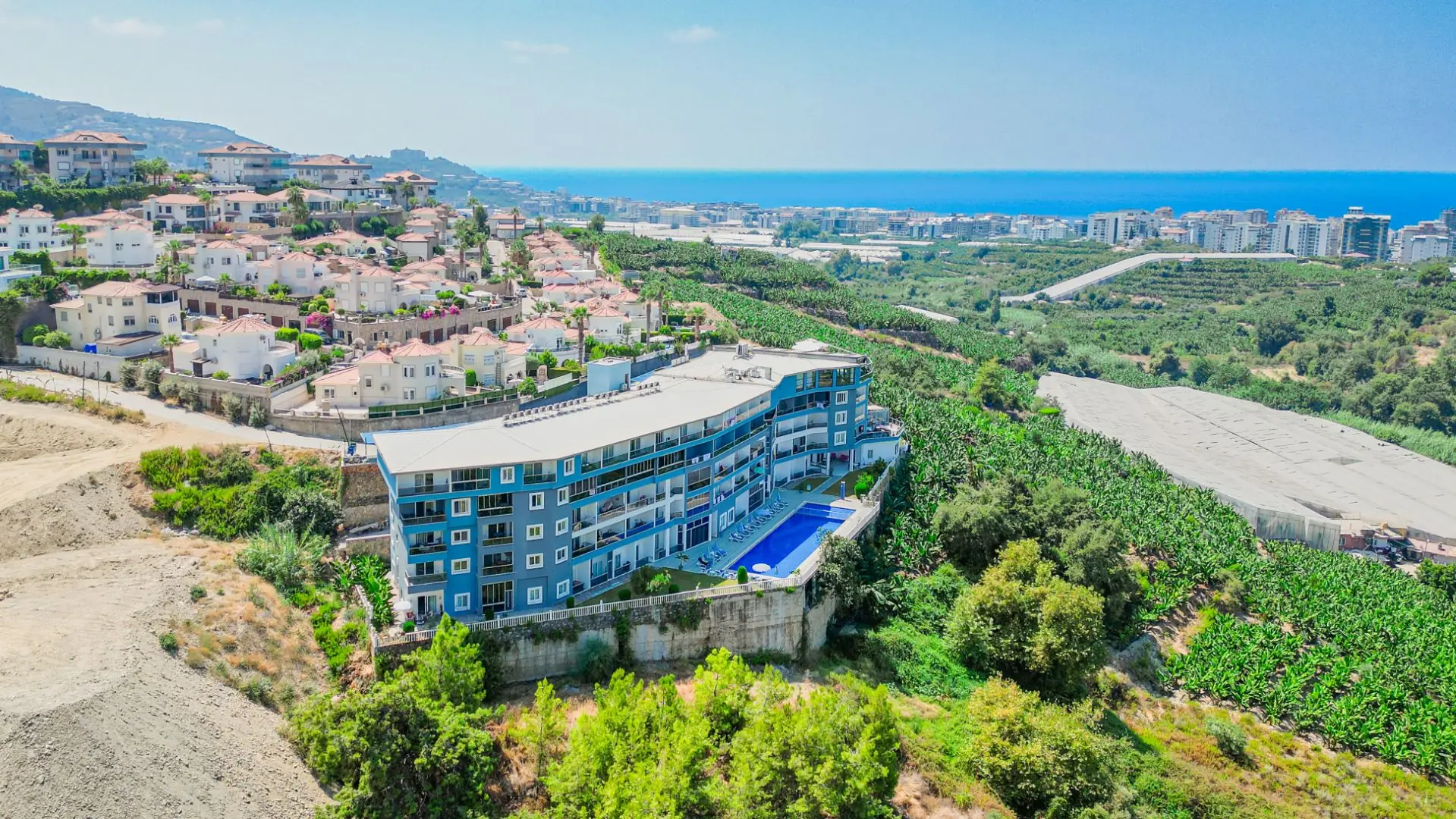 FULLY FURNISHED 1+1 FLAT WITH VIEW FOR SALE IN KARGICAK ALANYA