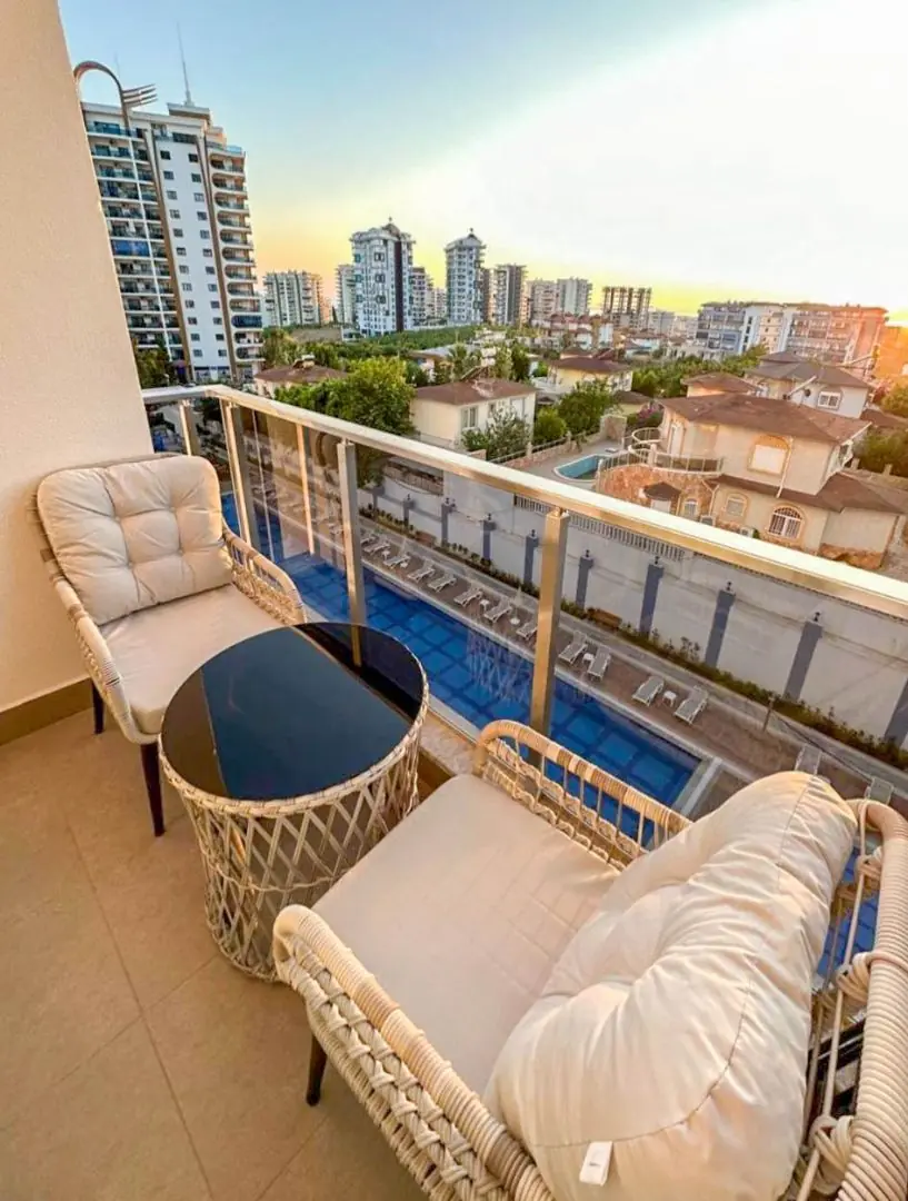 FULLY FURNISHED 1+1 APARTMENT FOR SALE IN ALANYA MAHMUTLAR