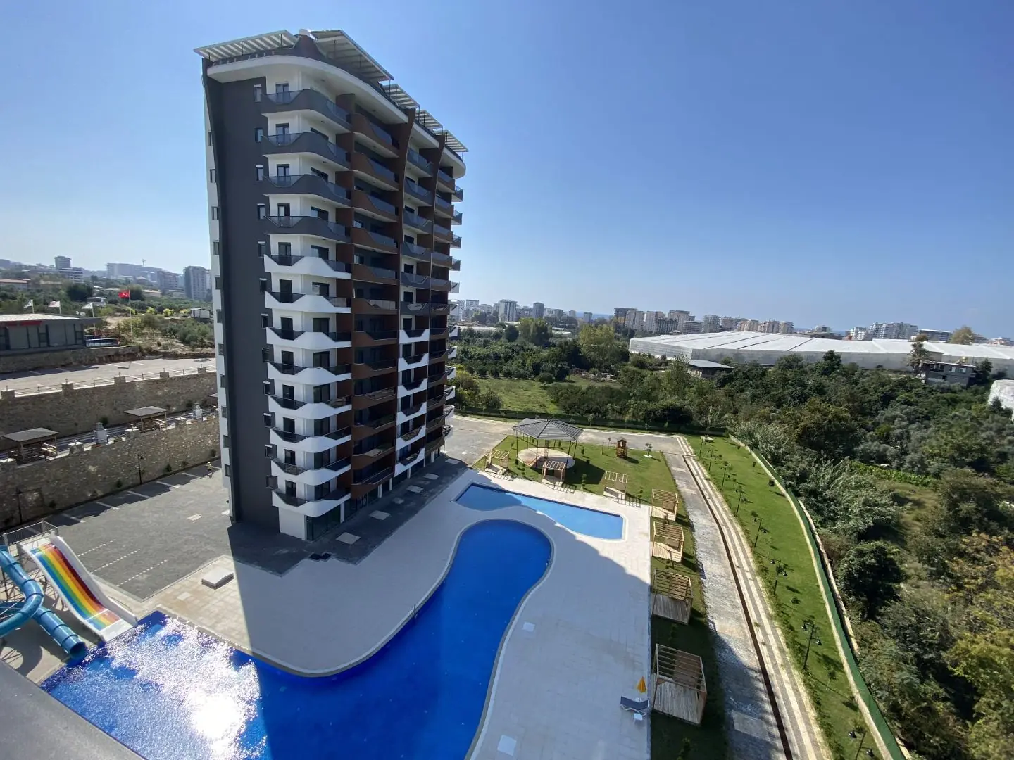 МЕБЛИРОВАННАЯ КВАРТИРА 1+1 / 54М² НА АКТИВНОМ УЧАСТКЕ В АЛАНЬЕ МАХМУТЛ