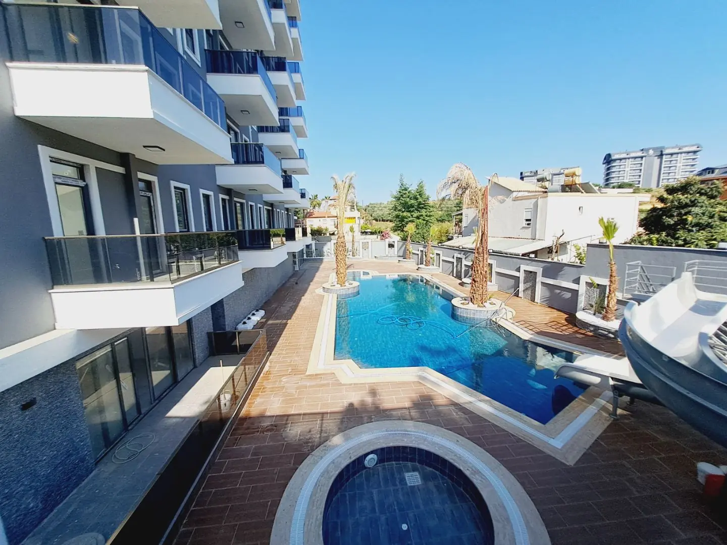 FULL ACTIVITY 1+1 LUXURY FURNISHED APARTMENT IN AVSALLAR REGION