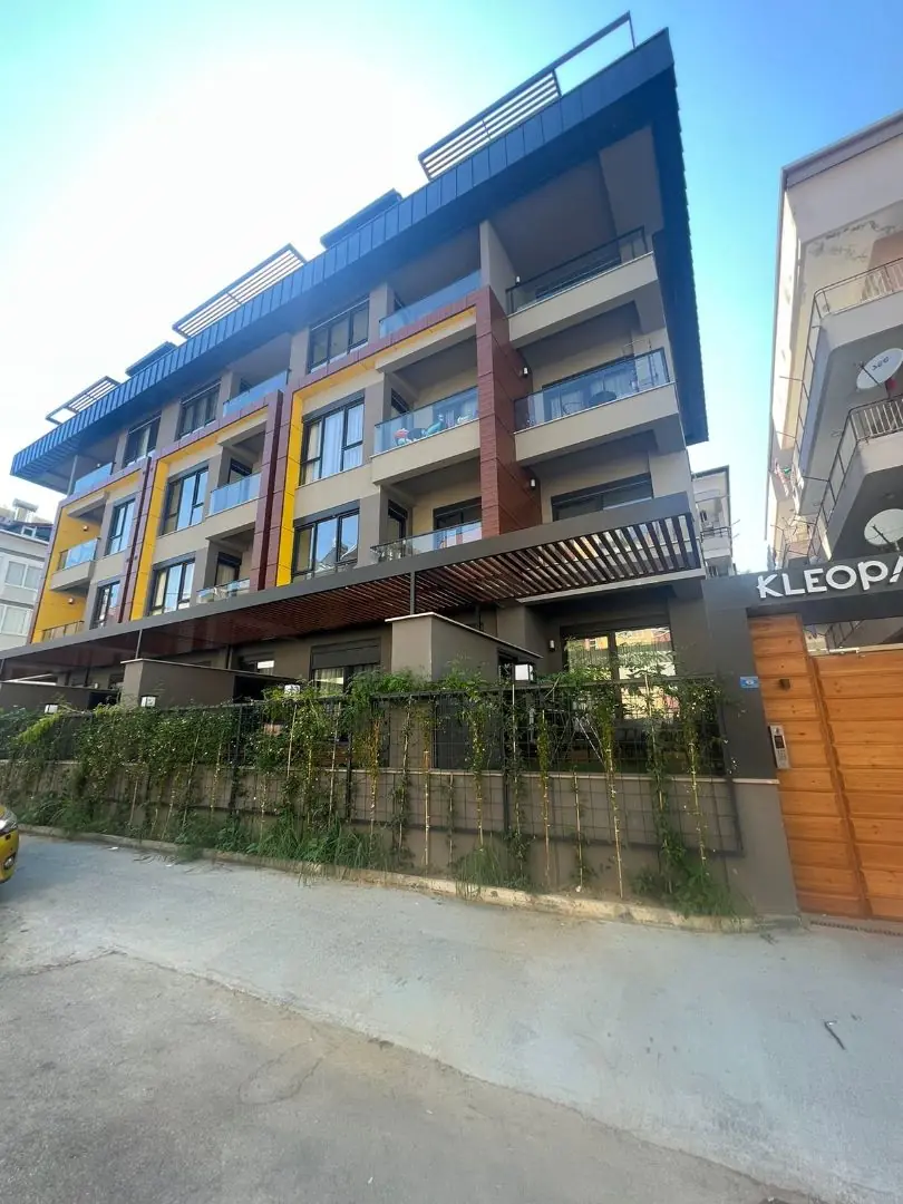 3+1 LUXURY APARTMENT WITH WHITE GOODS IN ALANYA CENTER