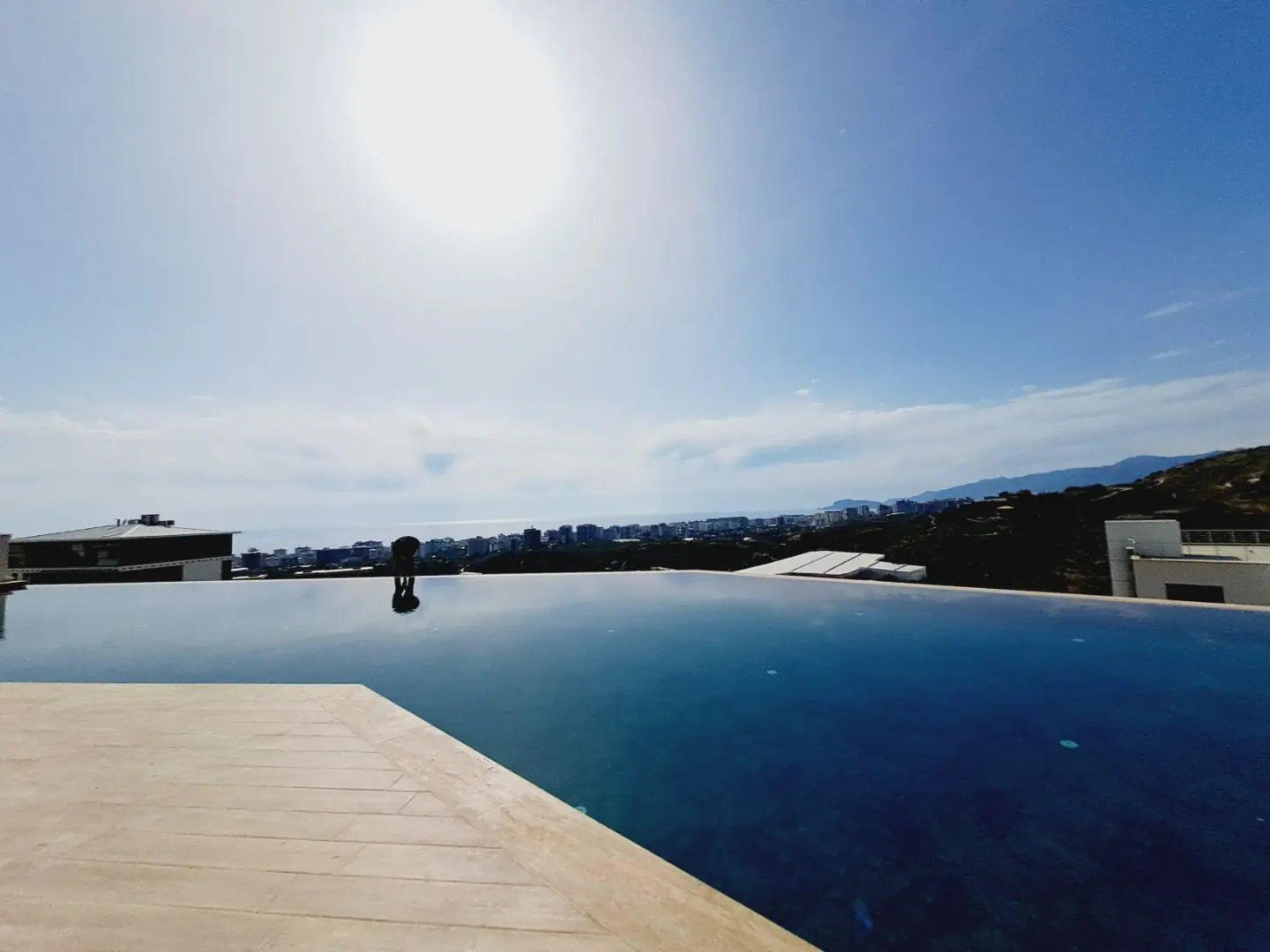 WONDERFUL 3+1 APARTMENT WITH SEA AND CITY VIEW IN KARGICAK REGION