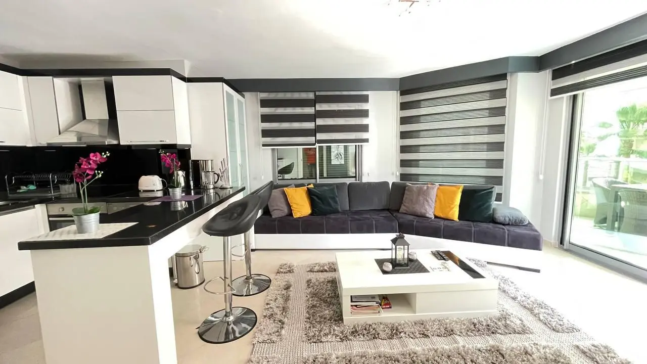2+1 APARTMENT FOR SALE IN ALANYA, VERY CLOSE TO THE CENTER
