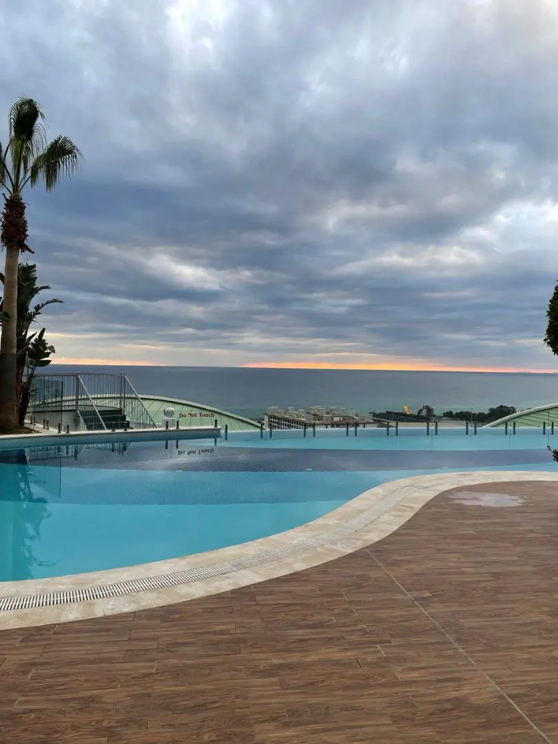 2+1 FURNISHED OPPORTUNITY APARTMENT IN A LUXURY COMPLEX