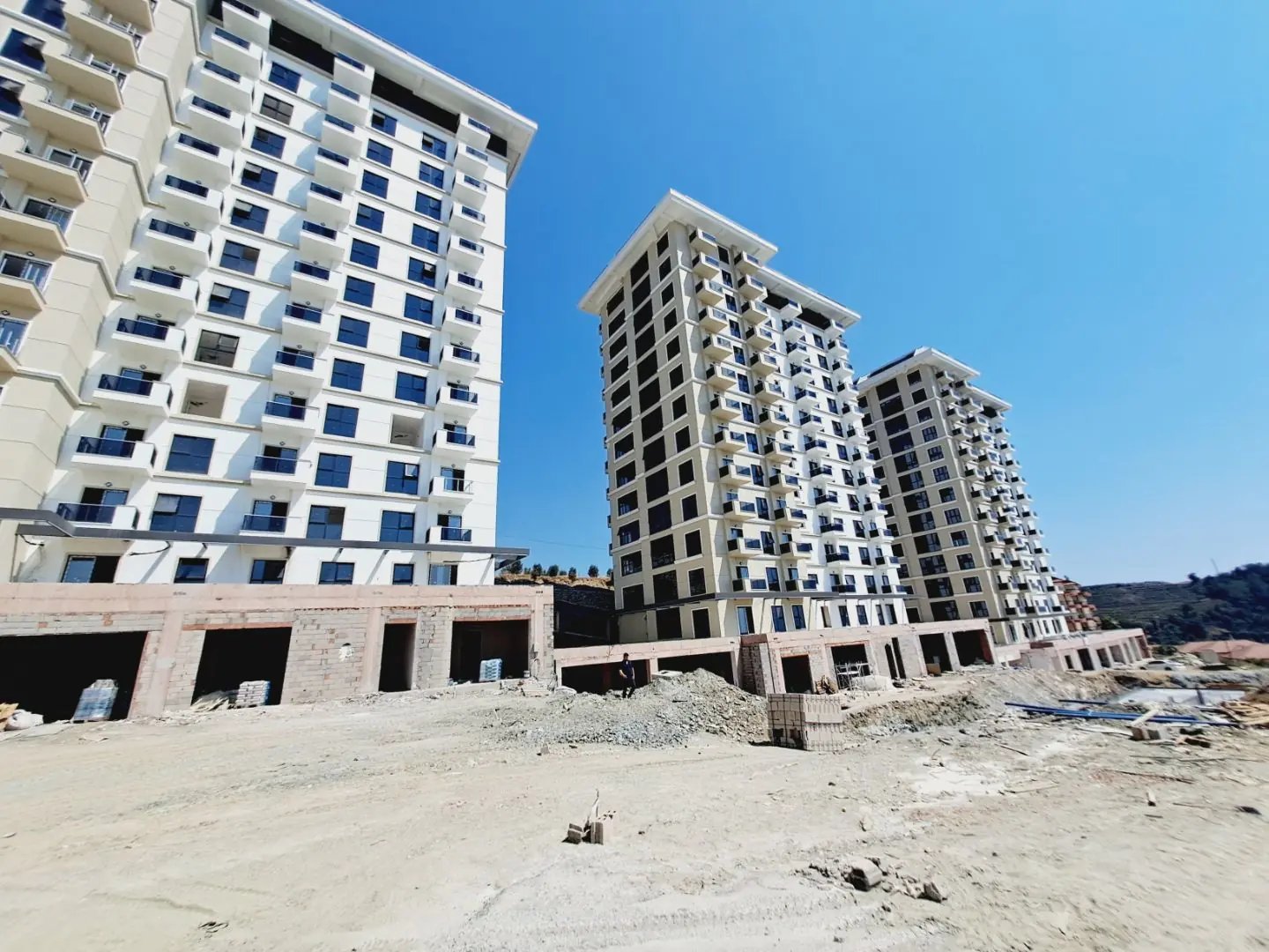 1+1 APARTMENTS WITH SEA AND MOUNTAIN VIEWS IN A NEWLY BUILT COMPLEX