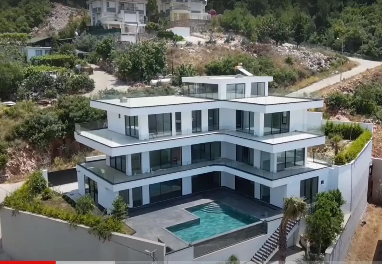 5+3/1100M² SUPER SPACIOUS VILLA FOR SALE IN ALANYA