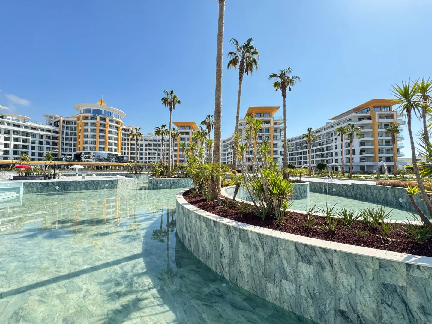 Bright 2+1 Apartment in Türkler with Full Social Amenities