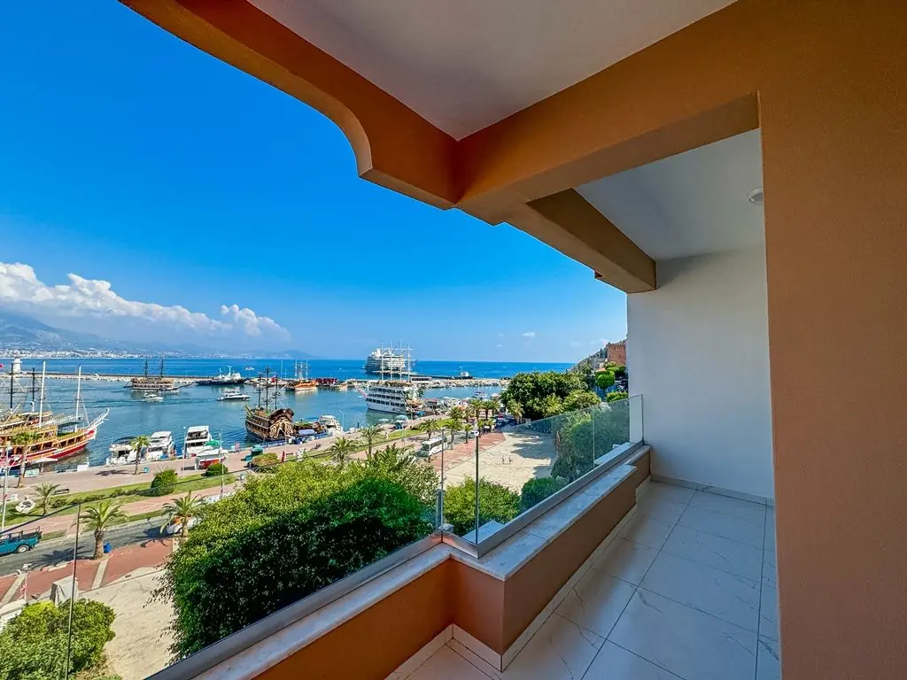 Stunning 2+1 Apartment with Breathtaking Views in the İskele Area