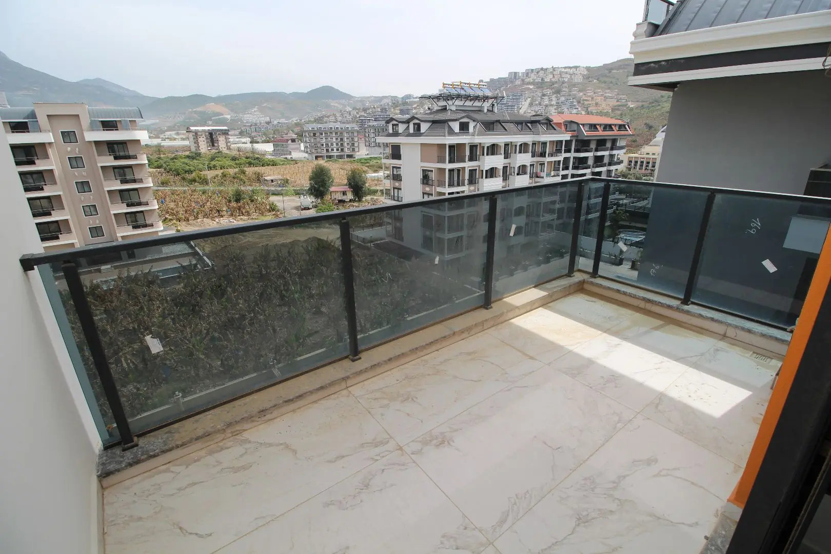 3+1 Duplex Apartment with Mountain and Sea Views in Kargıcak Area