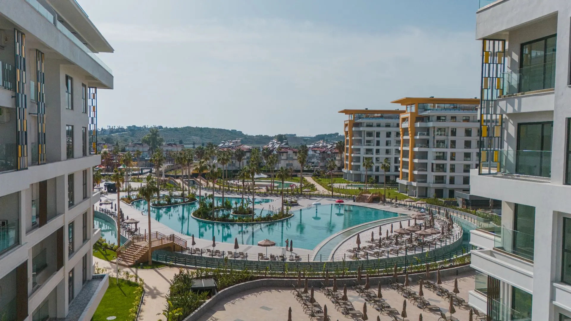 3+1 Apartment For Sale in a Luxury Residential Complex with Amenities