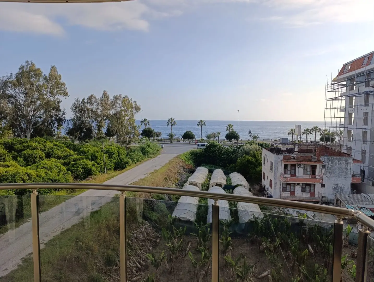 Furnished 1+1 Flat with Sea View in the Kestel Area