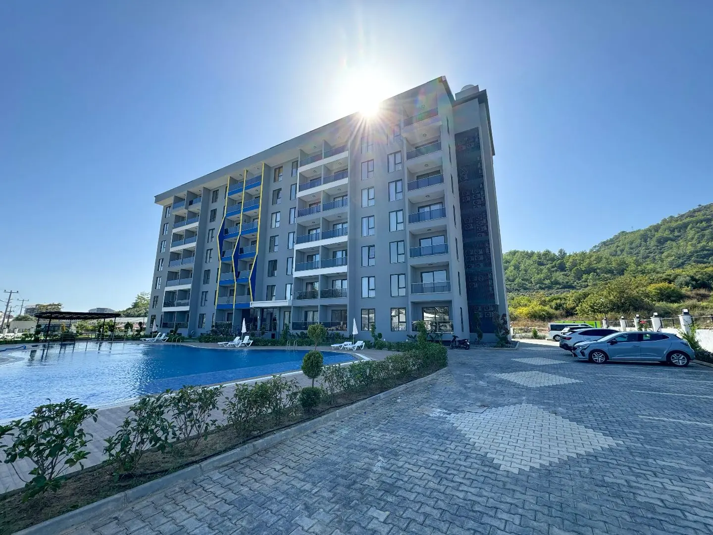 FULLY FURNISHED 1+1 APARTMENT NEAR THE SHOPPING CENTER