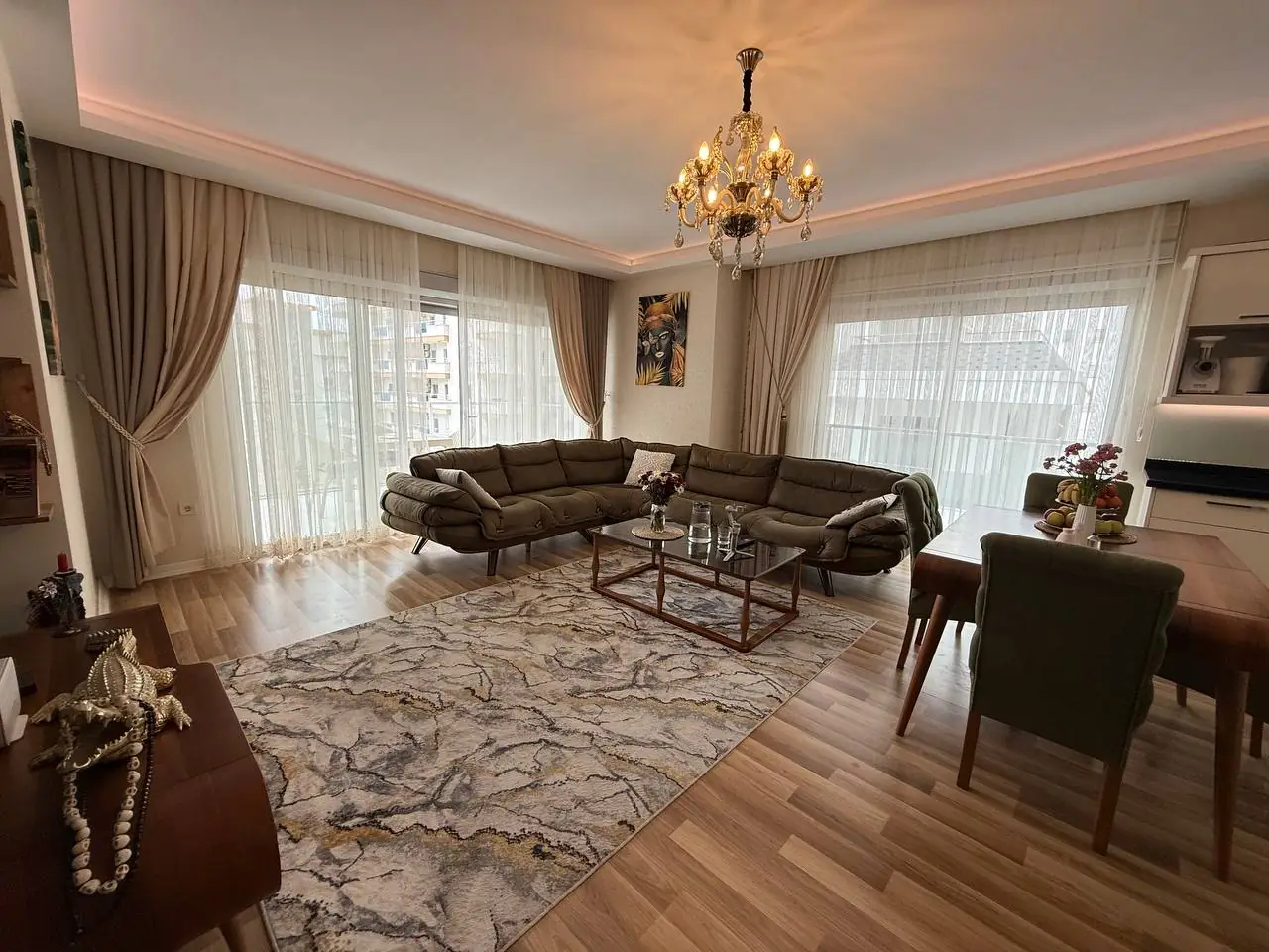 Luxury Furnished 2+1 Apartment with Mountain Views in the Mahmutlar 