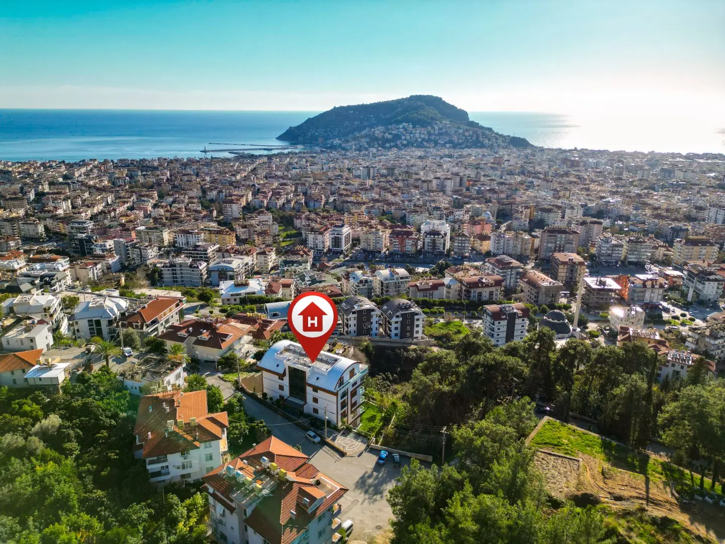 3+1 Duplex Apartment with Castle and Sea Views in the Hasbahçe Area