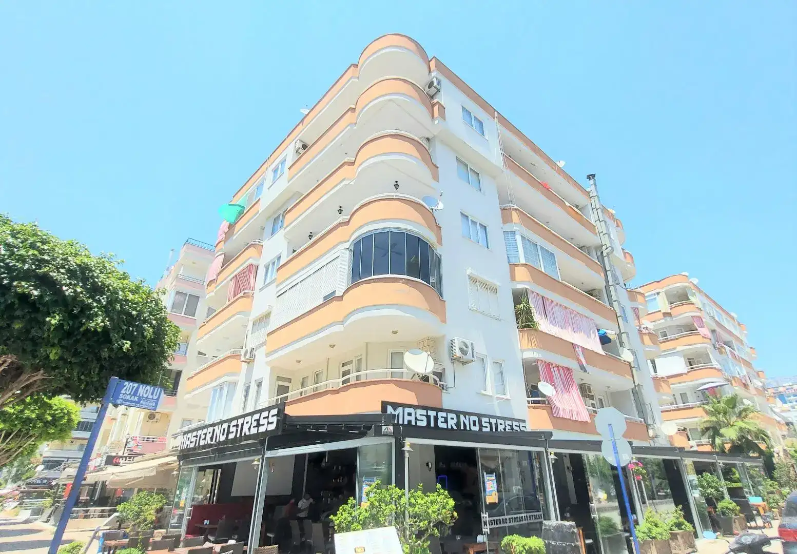 2+1 FLAT WİTH THE DİSTANCE OF 150 M. TO THE SEA